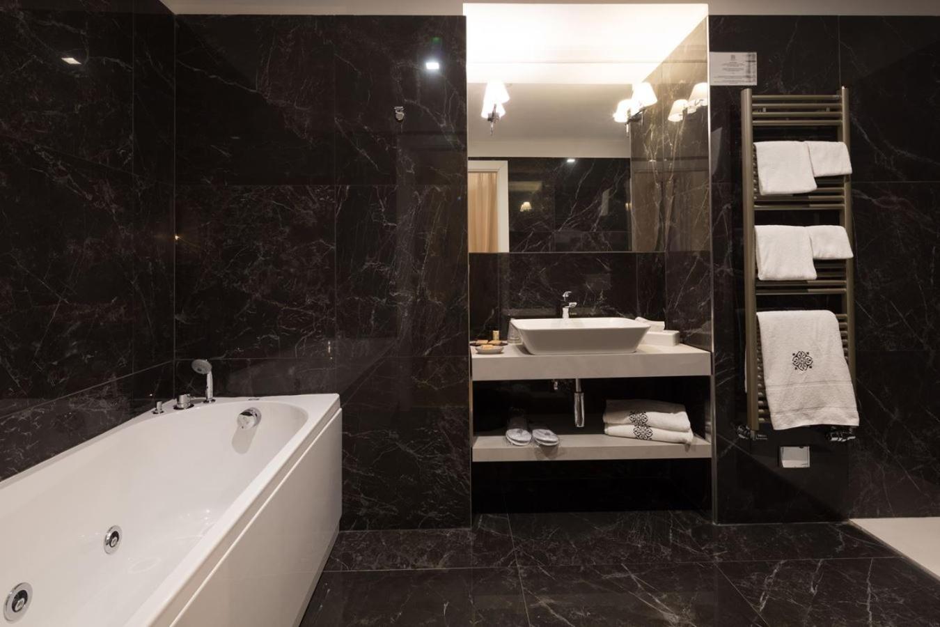 Mediterraneo Emotional & Hotel 4*