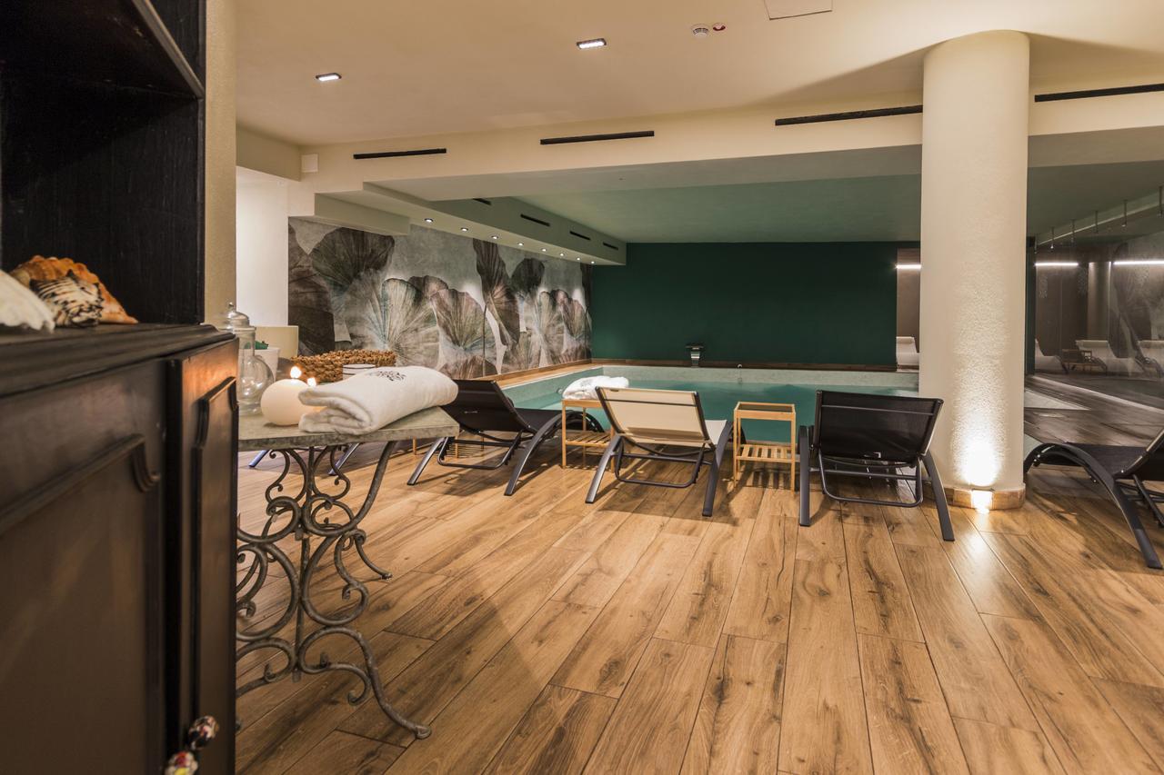Mediterraneo Emotional & 4*